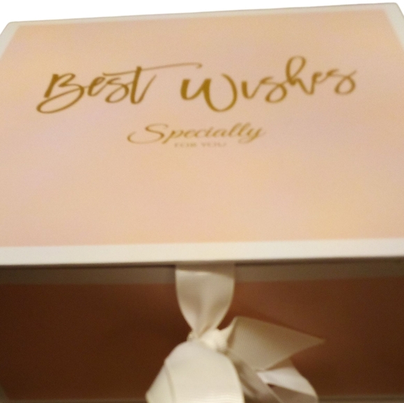 Specially - Box Of Best Wishes Set Includes Rose Steel Mug, Travel Bag Candle... - Picture 3 of 16
